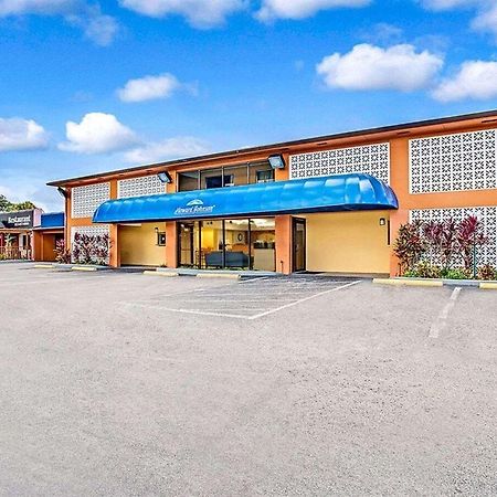 Airport Inn Tampa Buitenkant foto