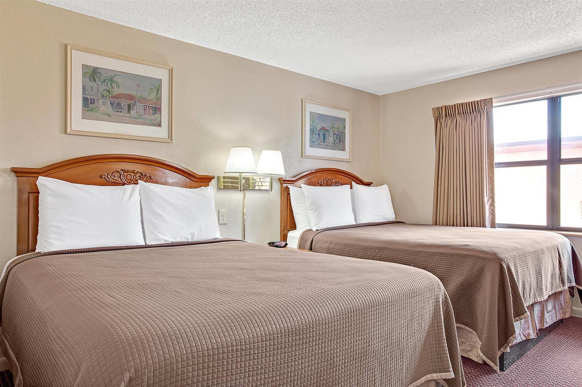 Airport Inn Tampa Buitenkant foto